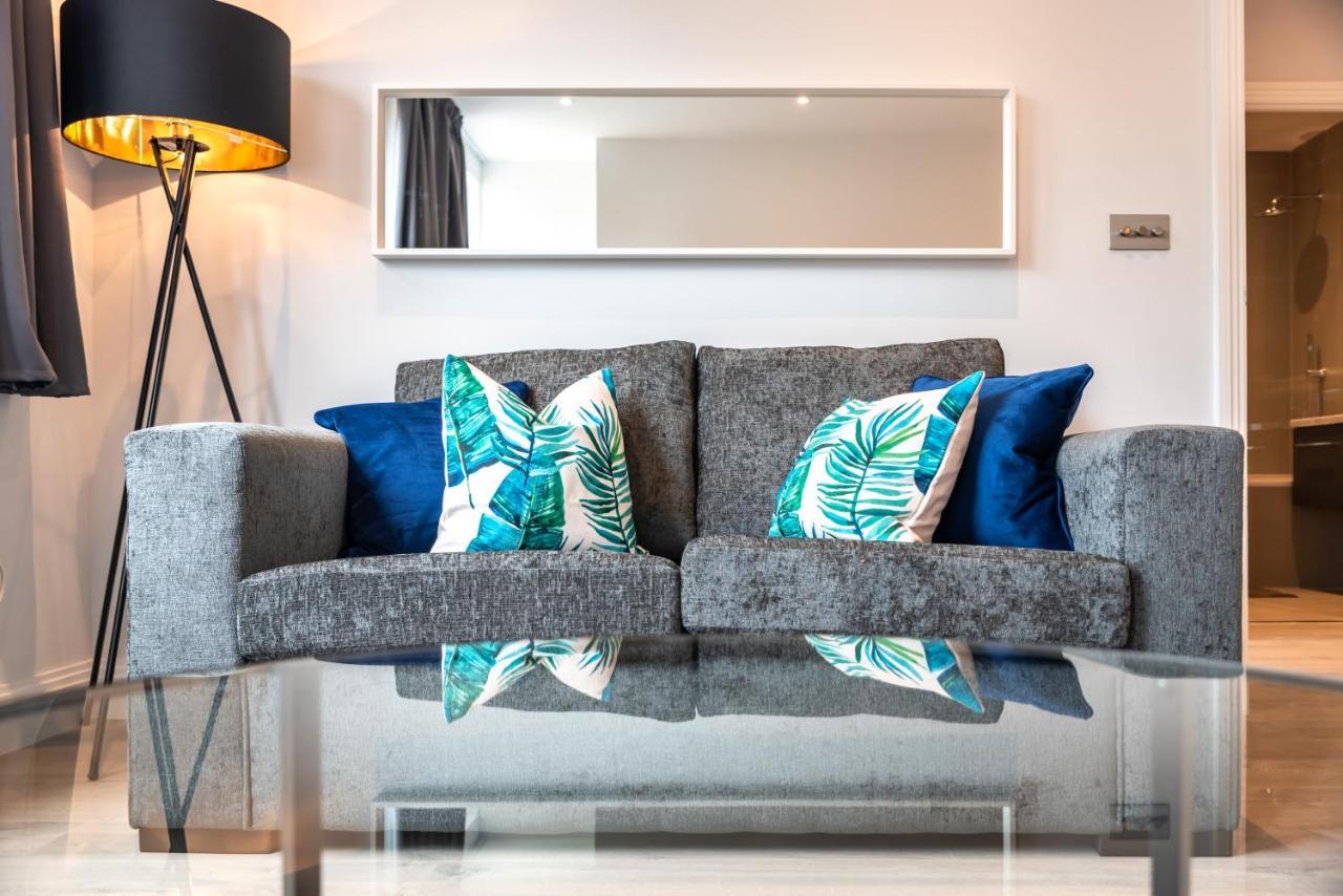 Holiday home Thirty Two Upon Thames - Free Parking - Heathrow - Thorpe Park Staines-upon-Thames
